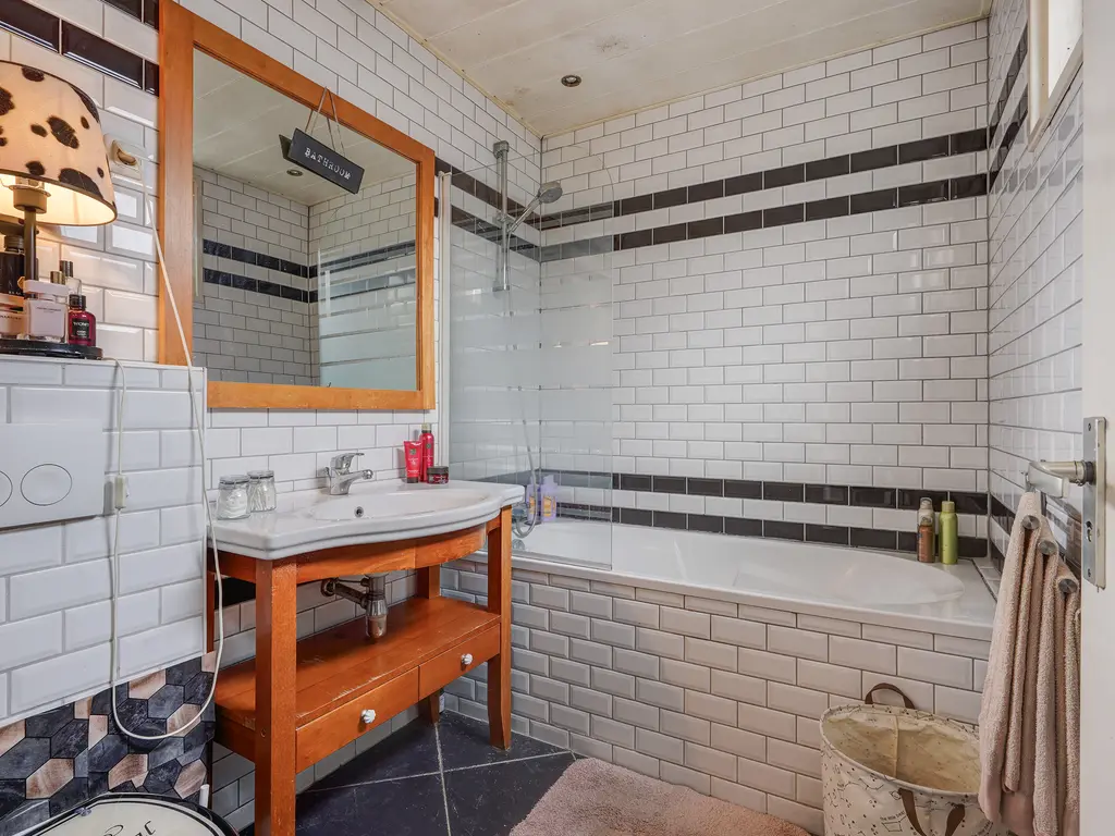 van de Kasteelestraat 84, 'S-GRAVENZANDE