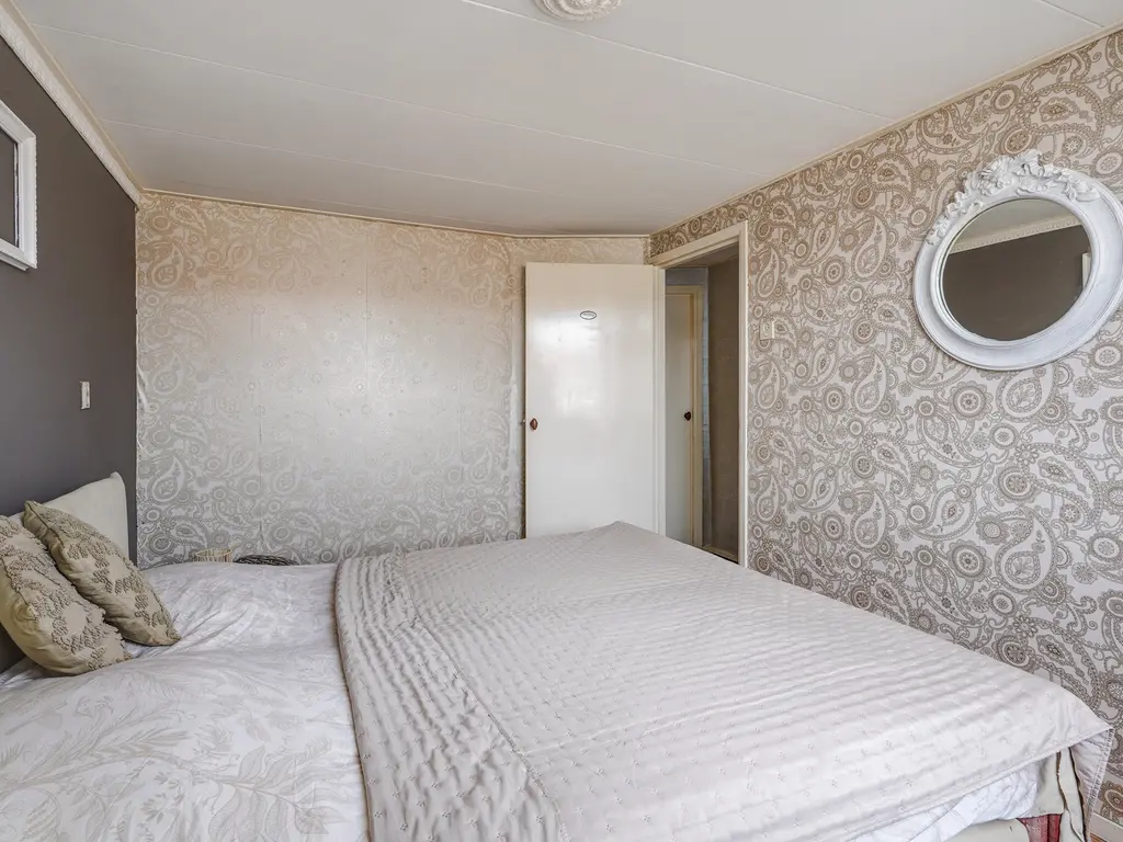 van de Kasteelestraat 84, 'S-GRAVENZANDE