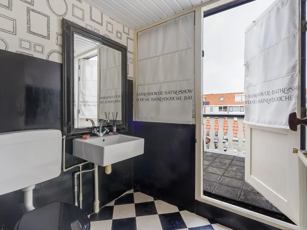 van de Kasteelestraat 84, 'S-GRAVENZANDE