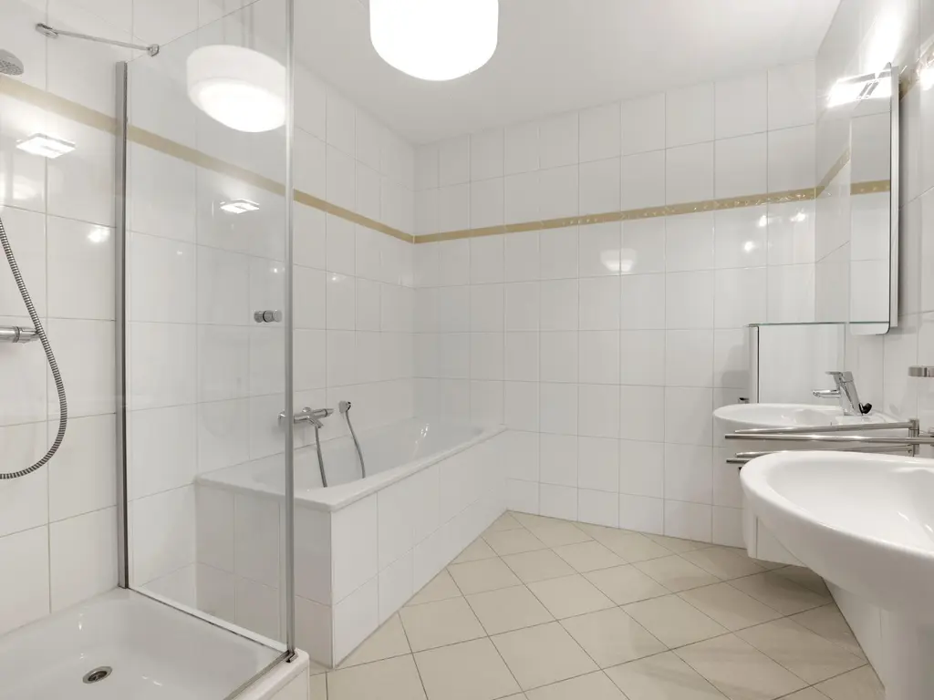 Haven 36B, MAASSLUIS