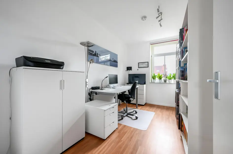 Job van der Zeelaan 43