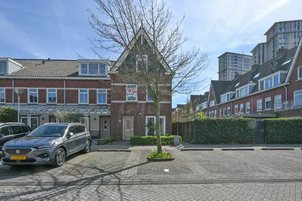 Job van der Zeelaan 43