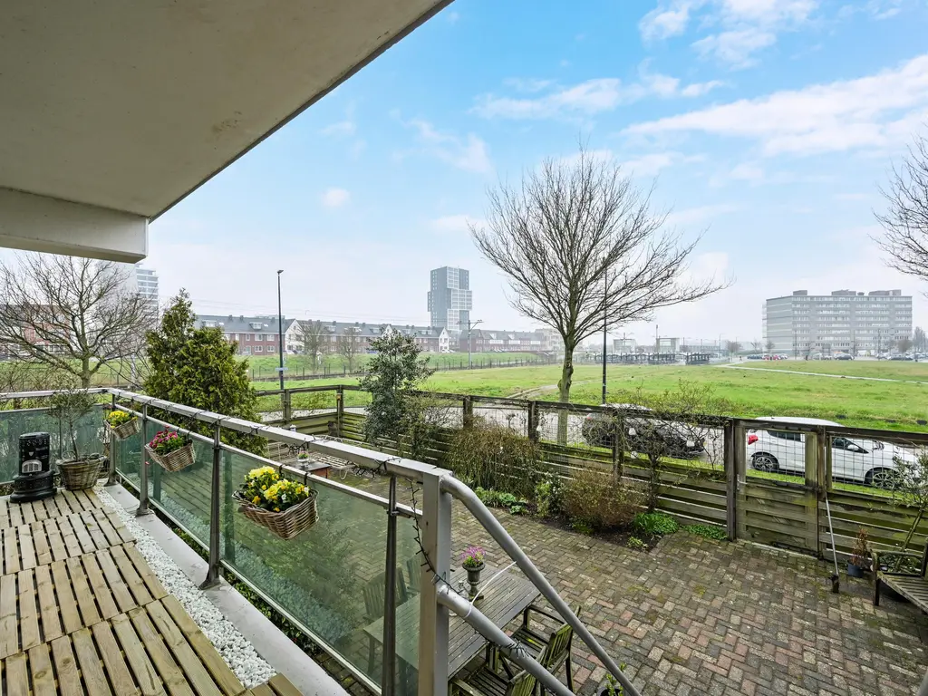 Hoeker 13, MAASSLUIS