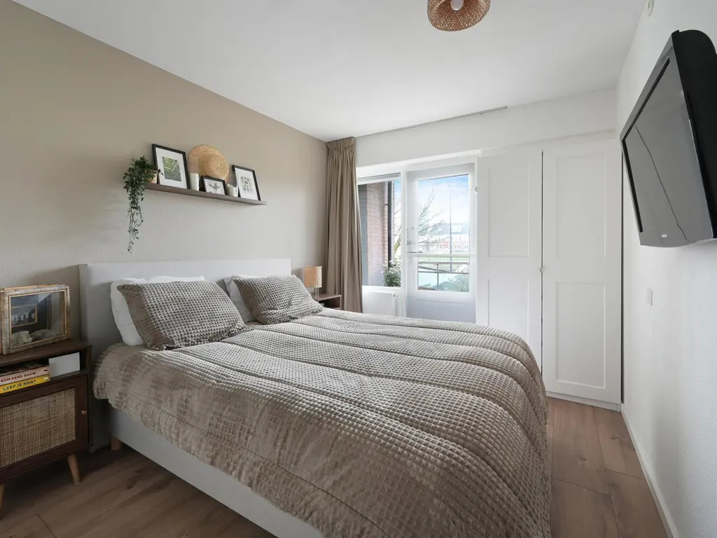 Hoeker 13, MAASSLUIS