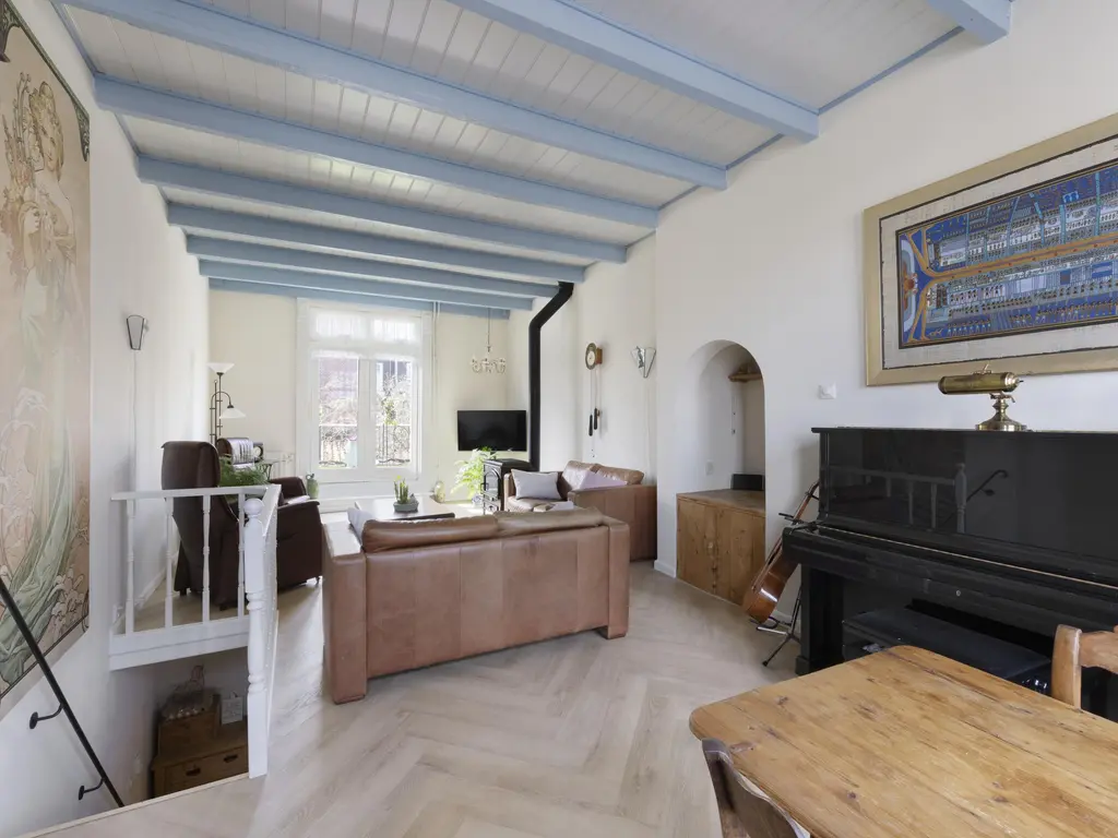 Zuiddijk 42, MAASSLUIS