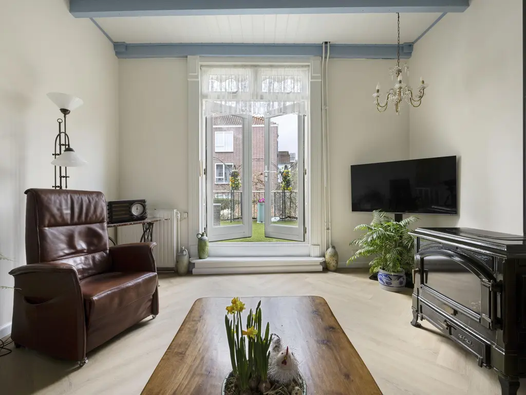 Zuiddijk 42, MAASSLUIS