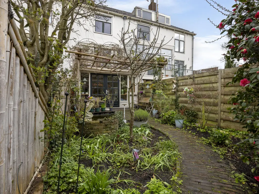 Zuiddijk 42, MAASSLUIS