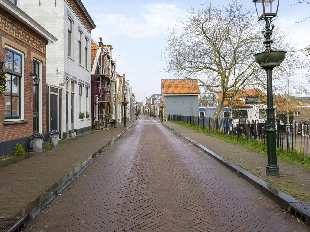 Zuiddijk 42, MAASSLUIS