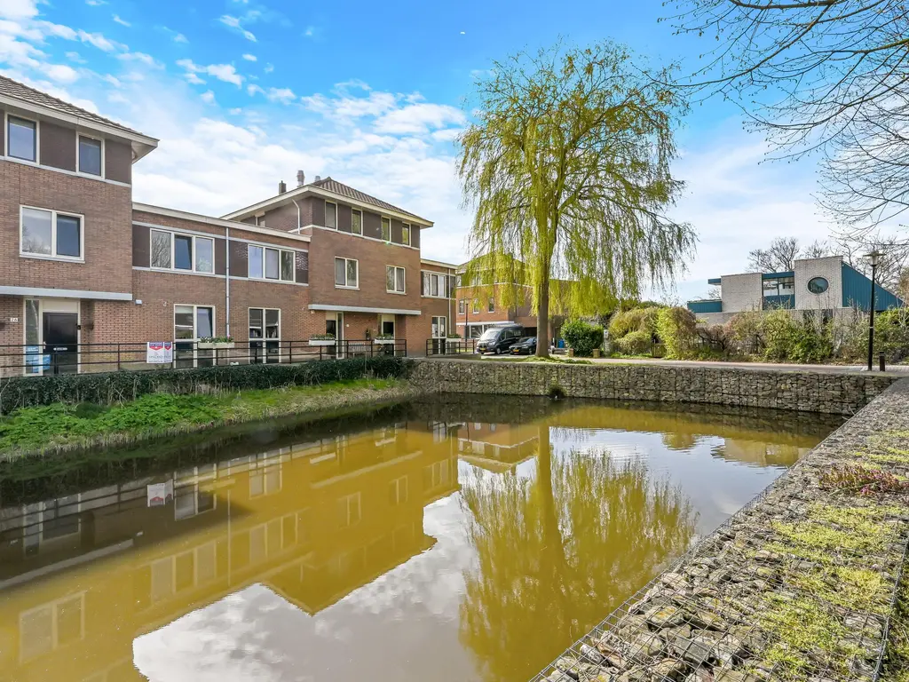 Kluishof 26, MAASLAND