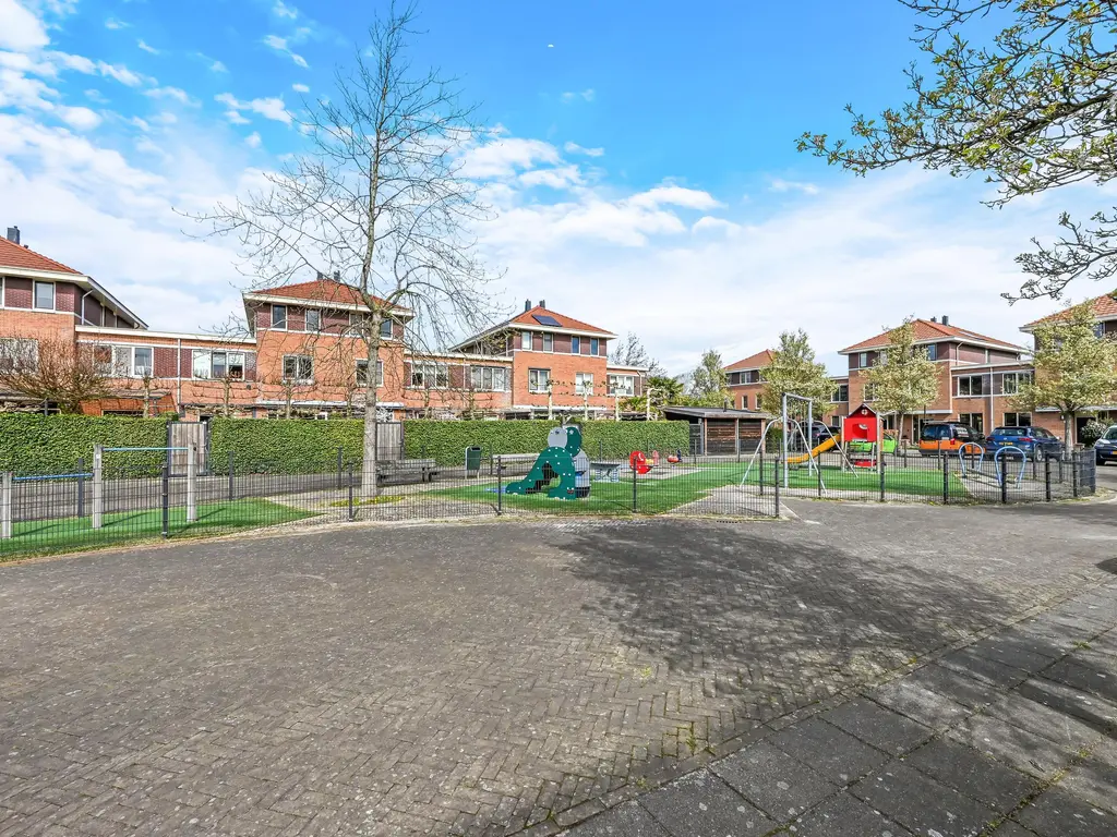 Kluishof 26, MAASLAND