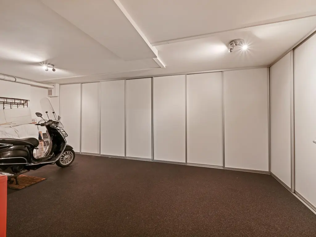 Kluishof 26, MAASLAND