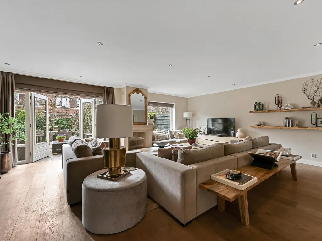 Kluishof 26, MAASLAND