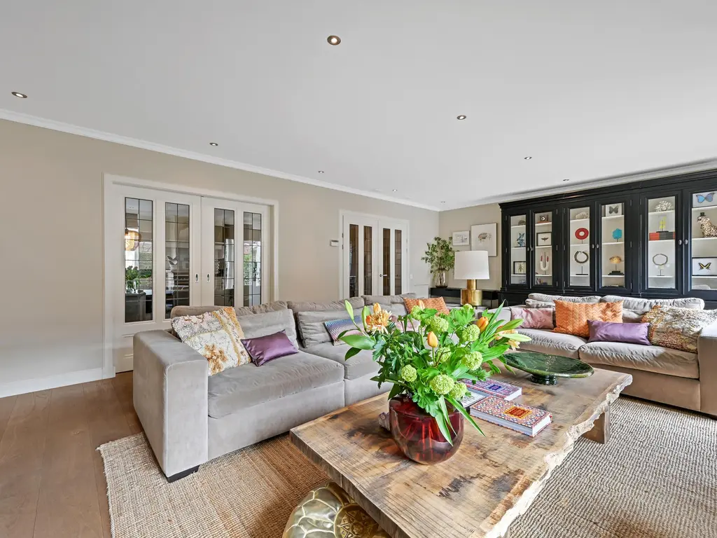 Kluishof 26, MAASLAND