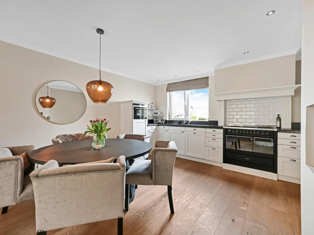 Kluishof 26, MAASLAND