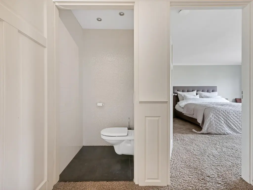 Kluishof 26, MAASLAND