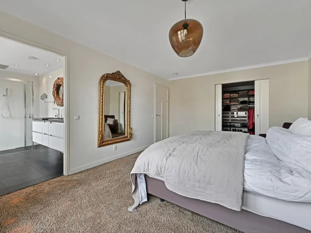 Kluishof 26, MAASLAND