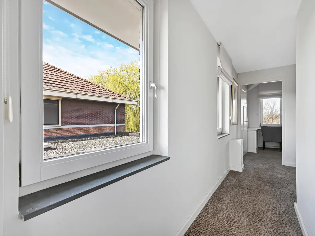 Kluishof 26, MAASLAND