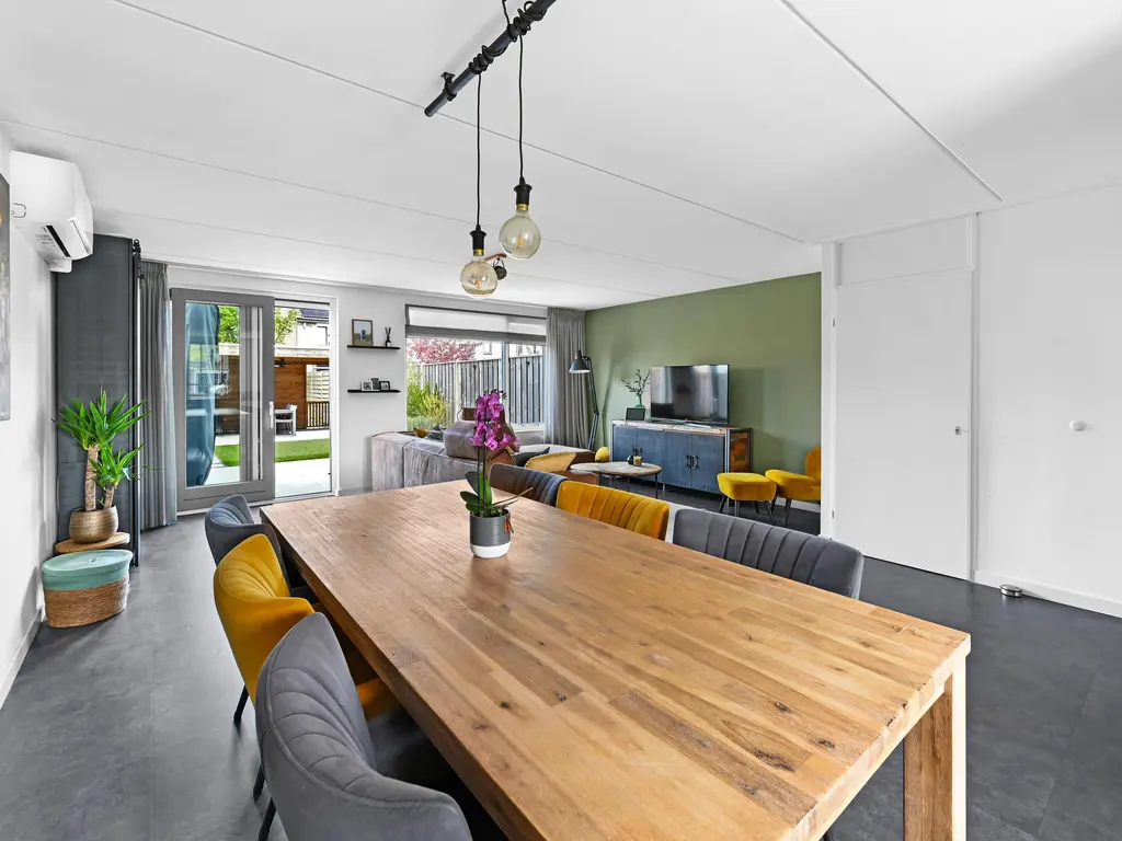 Hondsdraf 49, MAASLAND