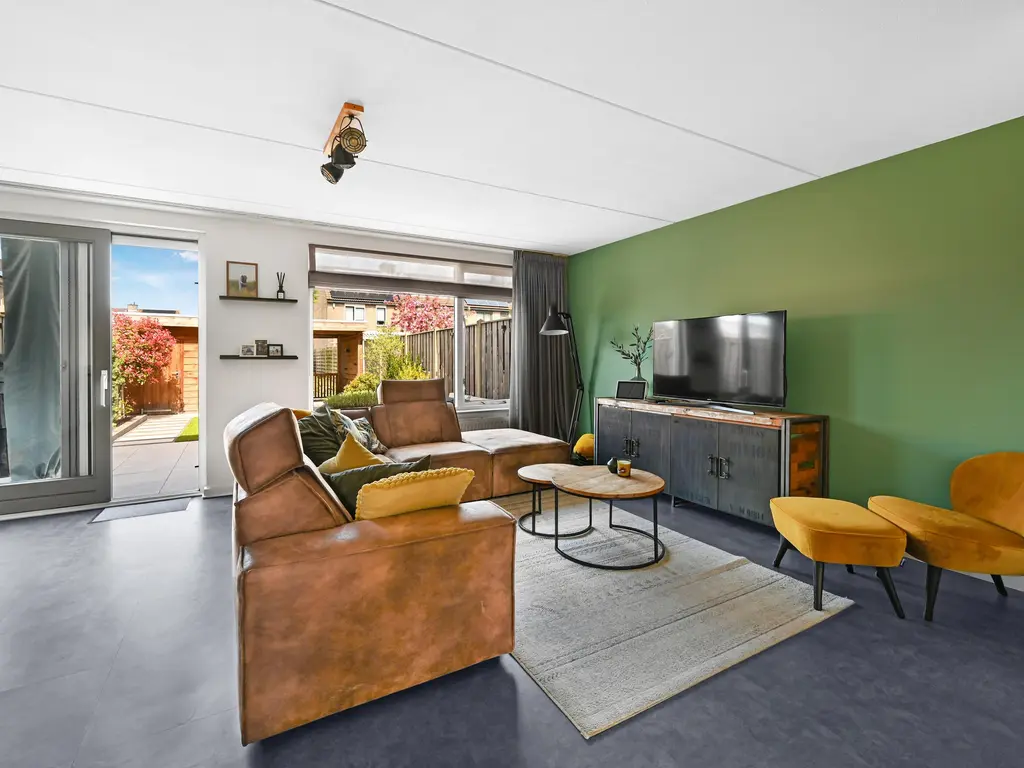 Hondsdraf 49, MAASLAND