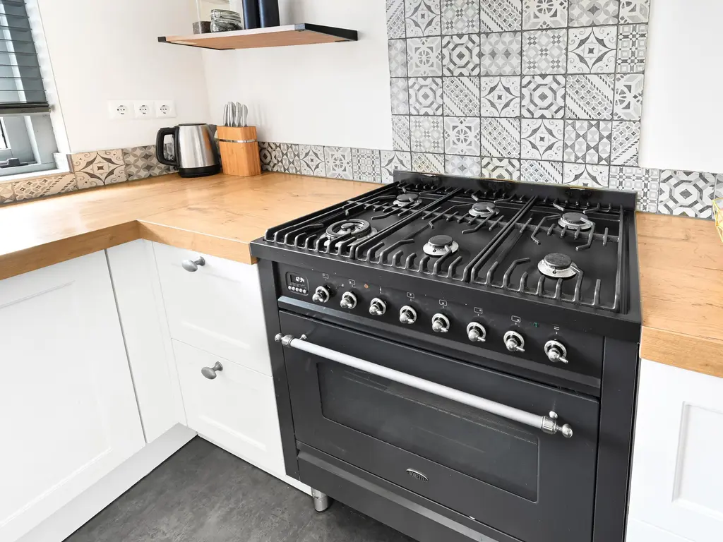 Hondsdraf 49, MAASLAND