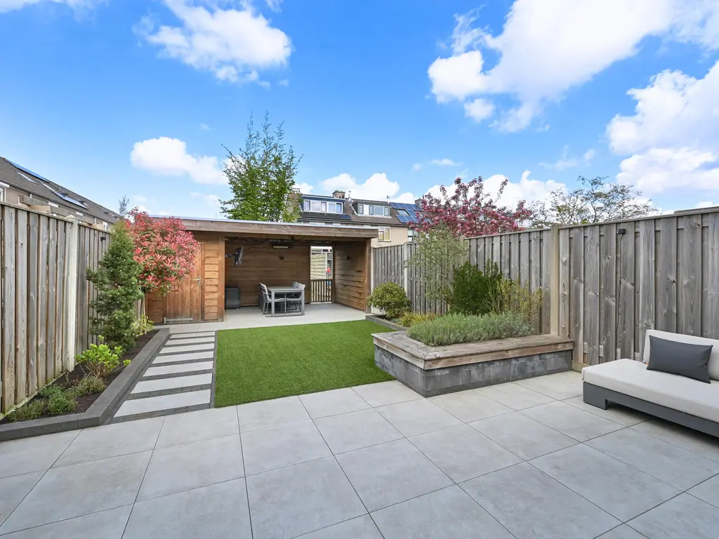 Hondsdraf 49, MAASLAND