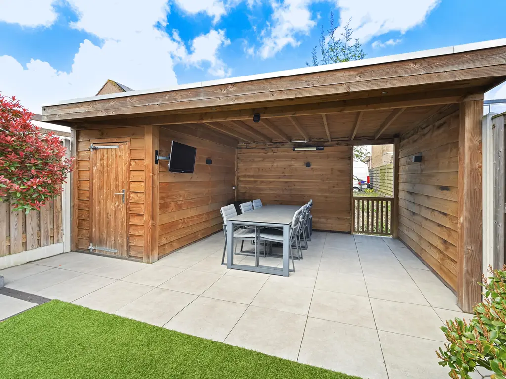 Hondsdraf 49, MAASLAND