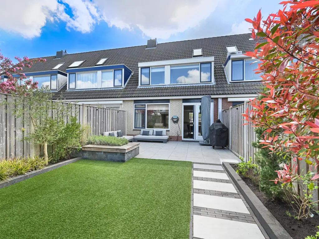 Hondsdraf 49, MAASLAND