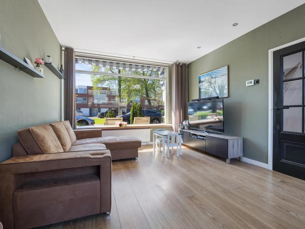 Hobbemastraat 4, MAASSLUIS