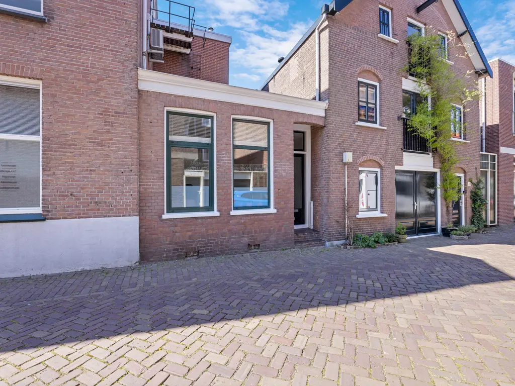 Fenacoliuslaan 10, MAASSLUIS