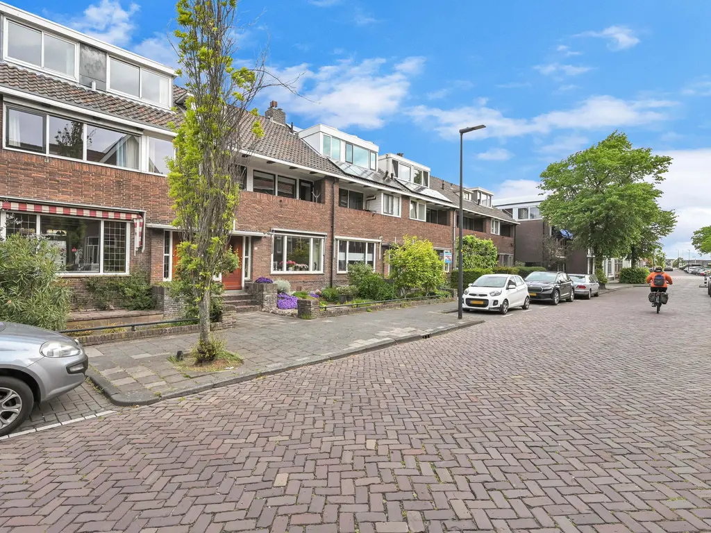 Fenacoliuslaan 30, MAASSLUIS