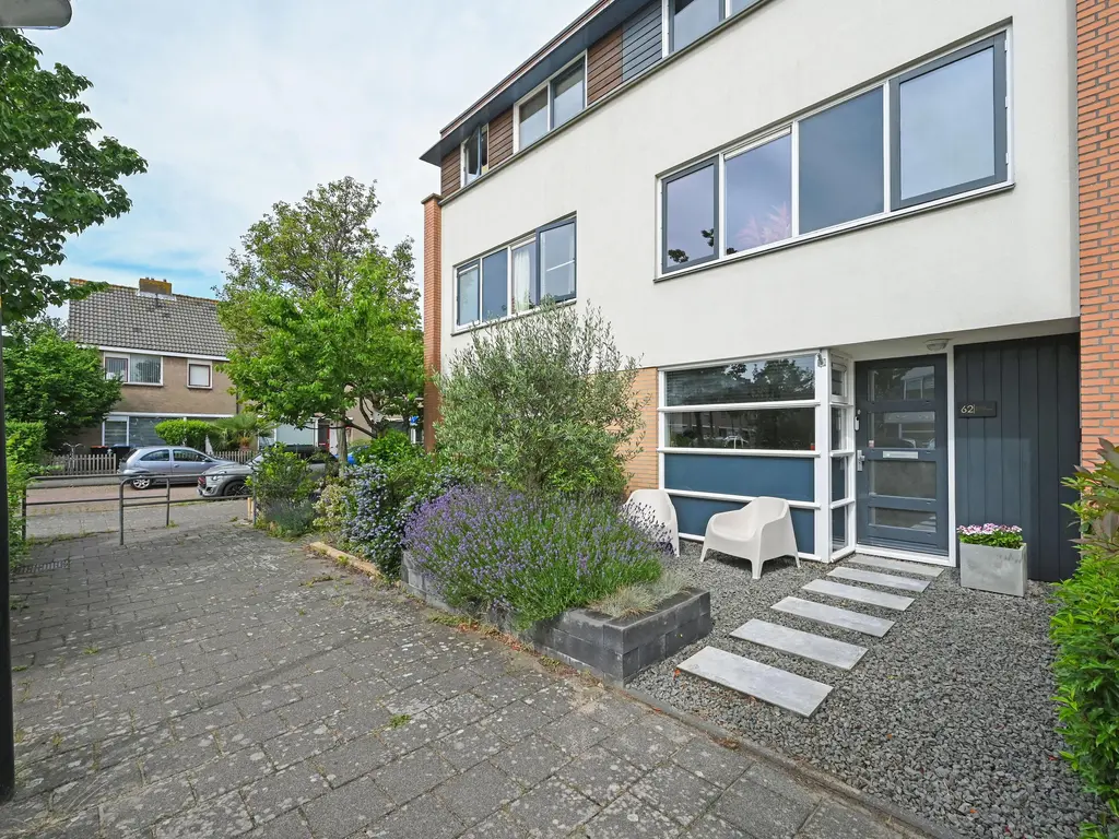 Plevierstraat 62, MAASSLUIS