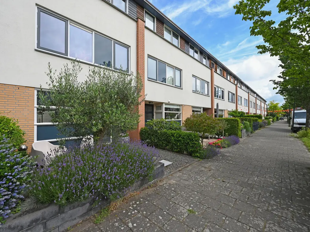 Plevierstraat 62, MAASSLUIS
