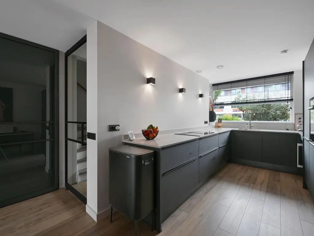 Plevierstraat 62, MAASSLUIS