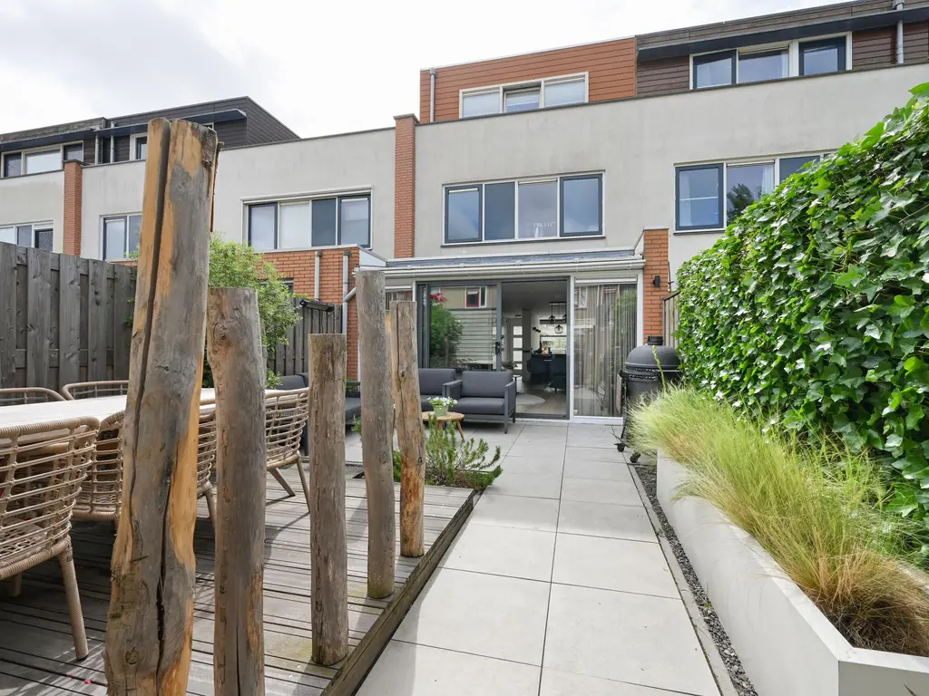 Plevierstraat 62, MAASSLUIS