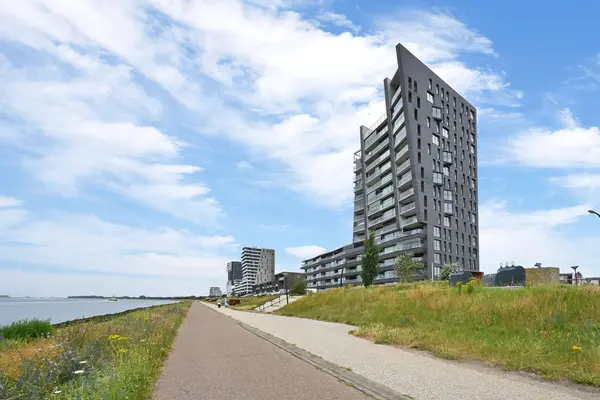 Elbe 46