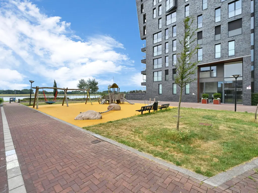 Elbe 46, MAASSLUIS