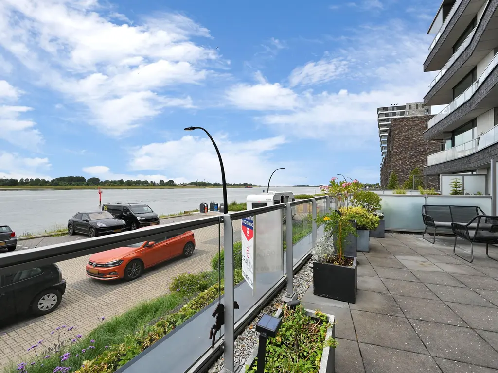 Elbe 46, MAASSLUIS