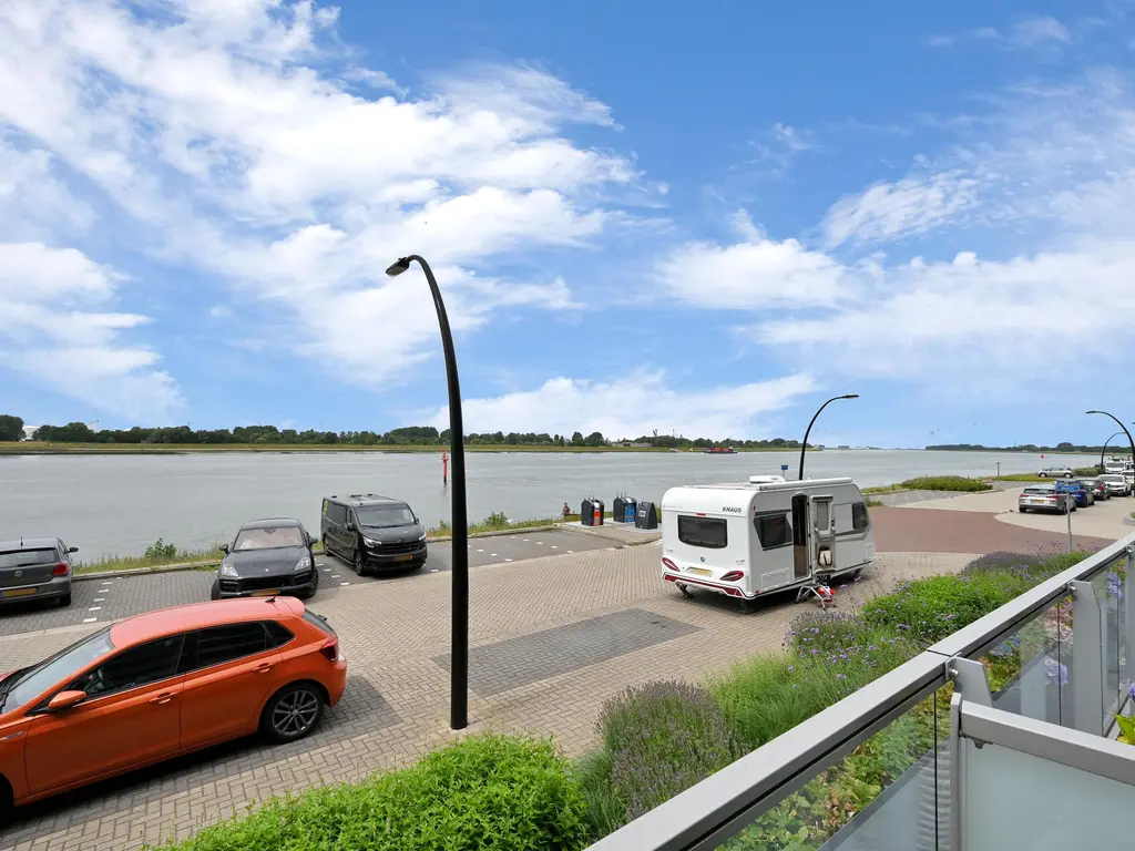 Elbe 46, MAASSLUIS