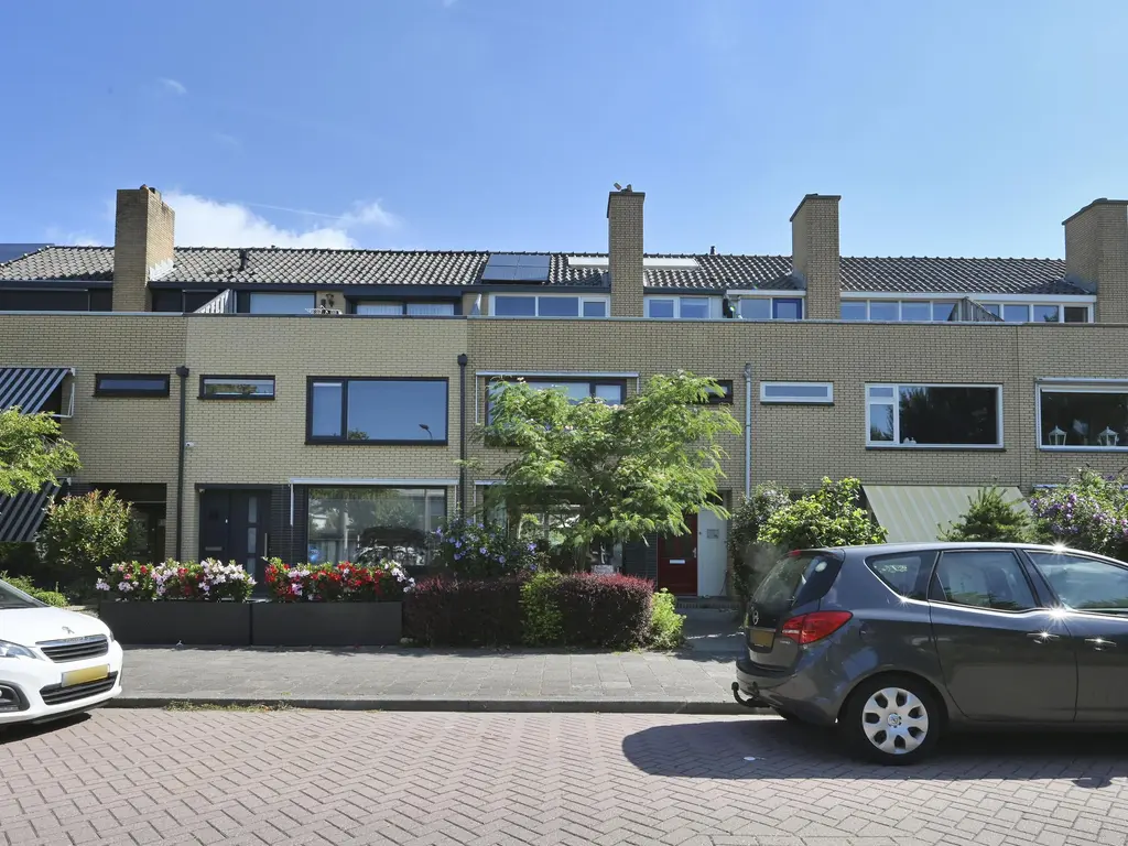 Lijsterlaan 108, MAASSLUIS