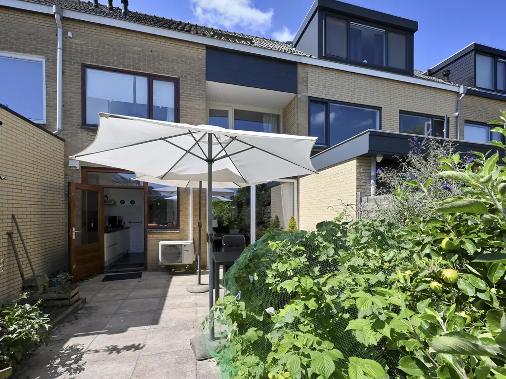 Lijsterlaan 108, MAASSLUIS