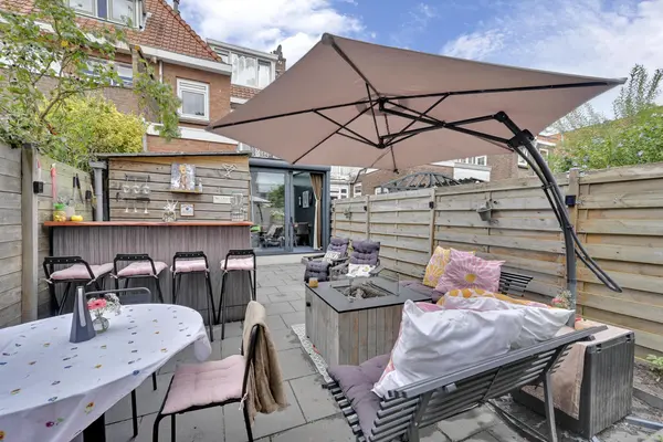 J A Alberdingk Thijmstraat 4B