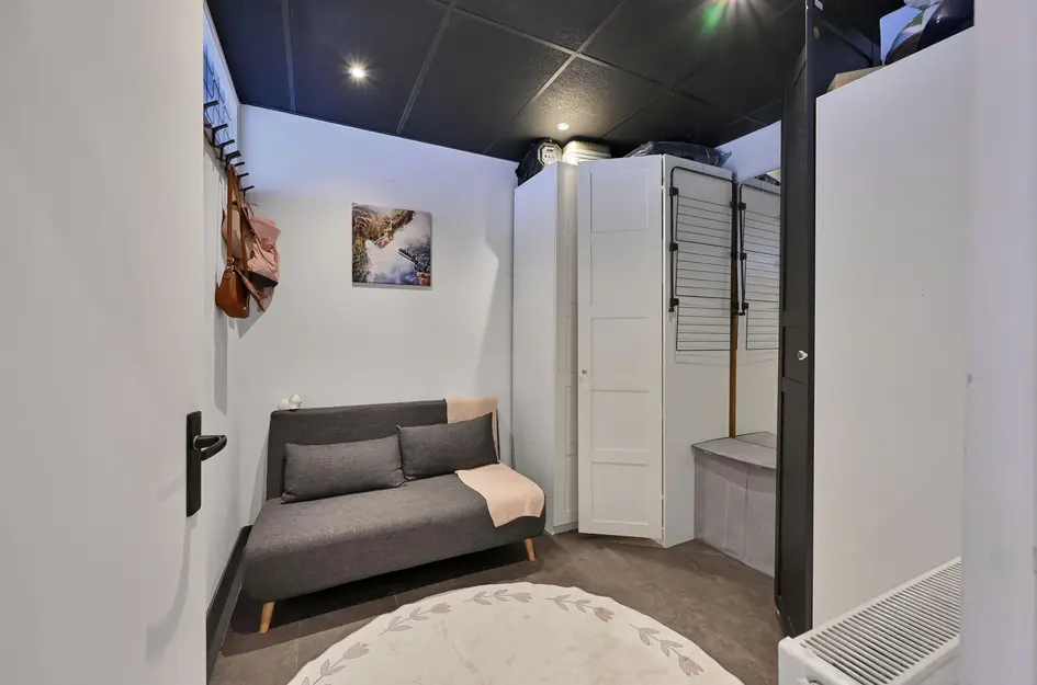 J A Alberdingk Thijmstraat 4B