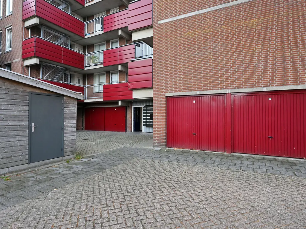 Buis 91, MAASSLUIS