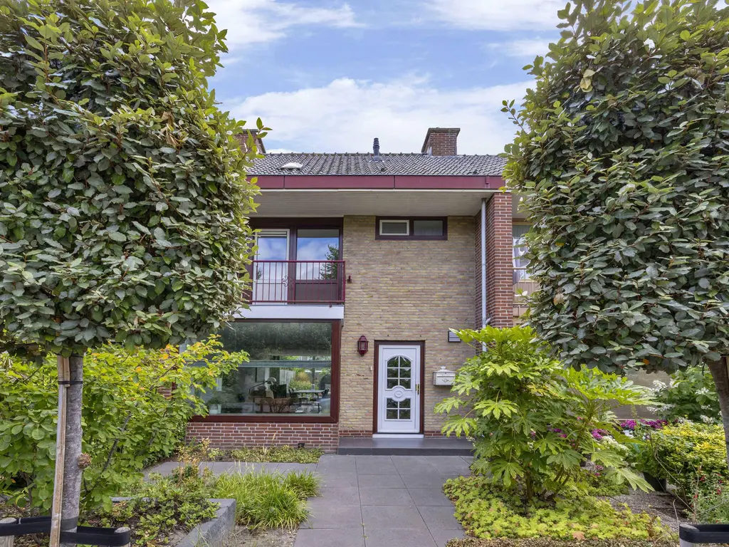 Nachtegaallaan 23, MAASSLUIS