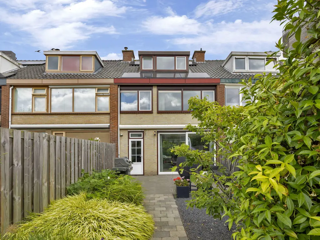 Nachtegaallaan 23, MAASSLUIS