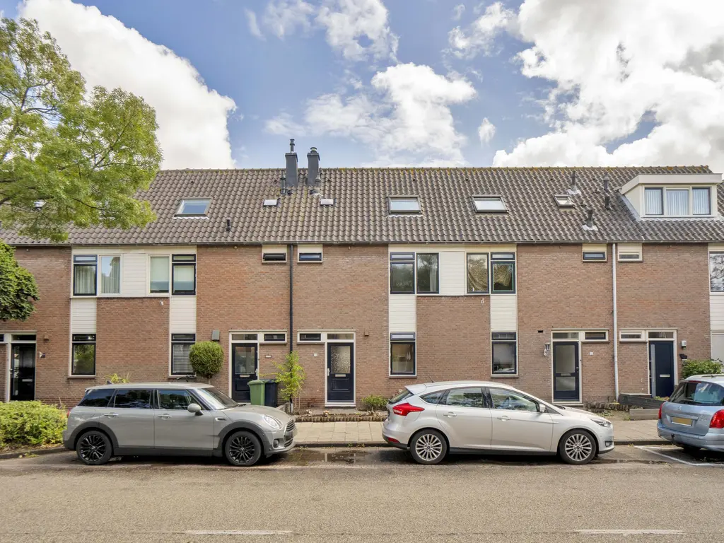 Oudlaan 14, NAALDWIJK