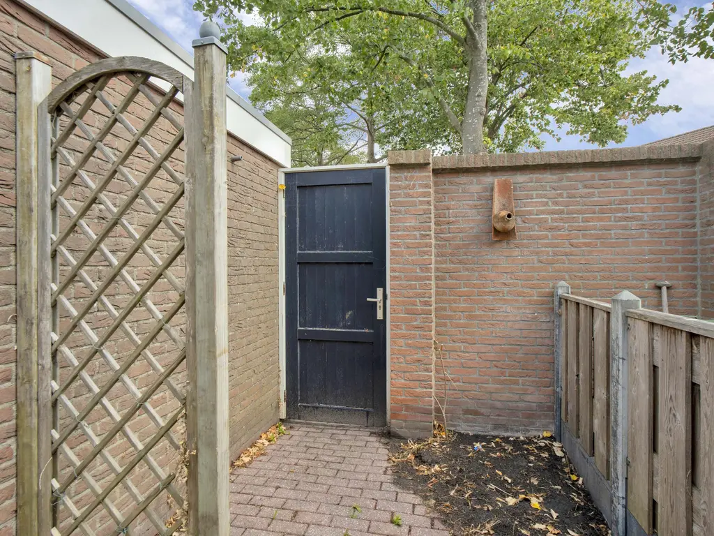 Oudlaan 14, NAALDWIJK
