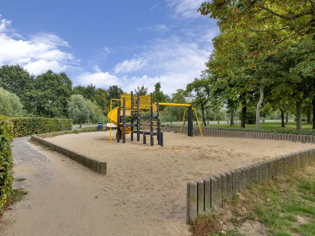 Henriëtte Bosmanslaan 5, MAASSLUIS