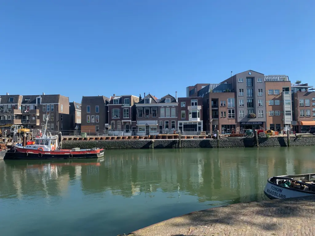 Haven 10, MAASSLUIS