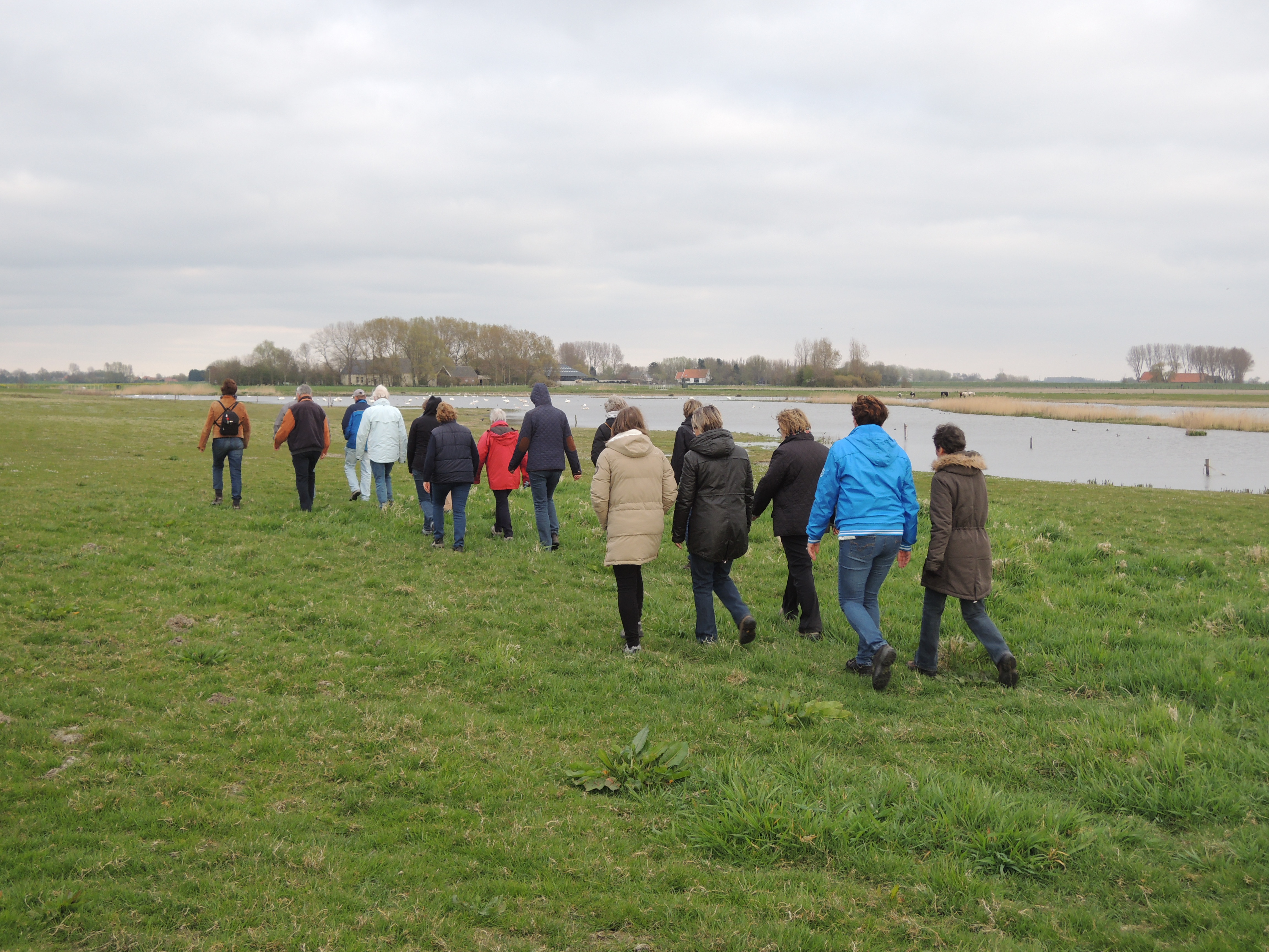 Wandelen, bewegen en ontdekken met Wandelclub Rockanje! foto